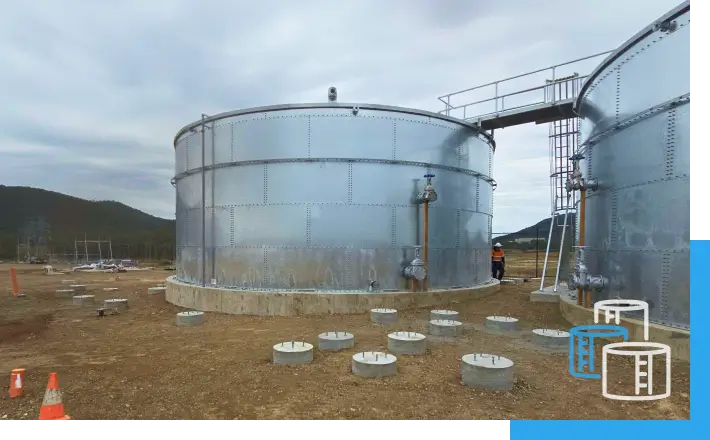 Commercial water storage tank